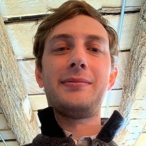 Meet your Posher, Simon